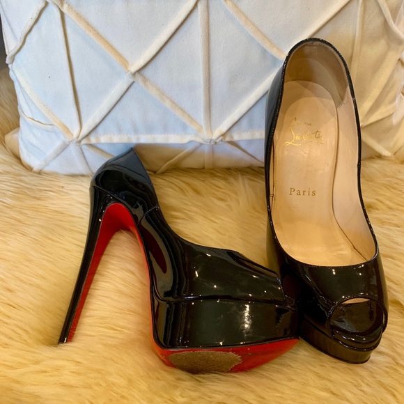 Christian Louboutin Lady Peep - Picture 2 of 8